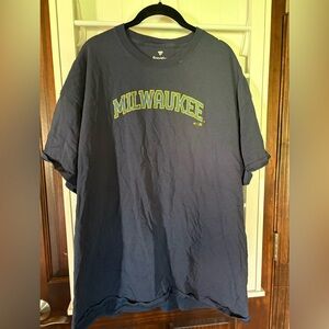 Fanatics Milwaukee Brewers 2X Men’s Tshirt